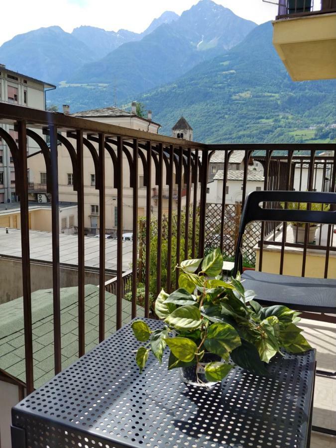 L'Atelier Du Temps - Domotico Apartman Aosta Kültér fotó
